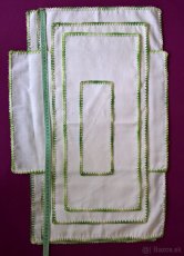 Vyšívaný obrus + obrúsky - 4