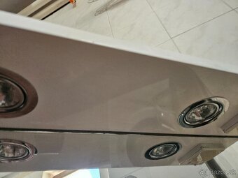 Zrkadlova skrinka - 4