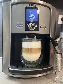 Kavovar KRUPS EA8050PE - plnefunkcny, po servise - 4