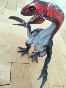 Schleich Therizinosaurus - 4