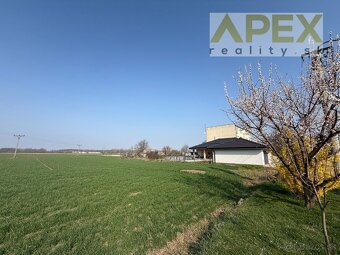 Exkluzívne APEX reality stavebný pozemok 800 m2 Červeník - 4