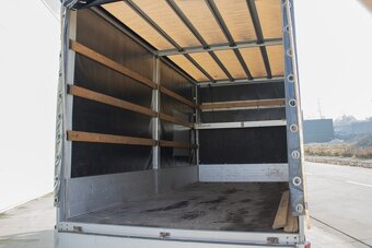 Prenájom Peugeot Boxer valník | 10-paletová dodávka do 3,5 t - 4