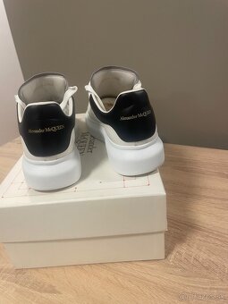 Alexander McQueen - 4