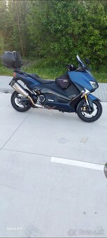 Yamaha T-Max 530 DX - 4