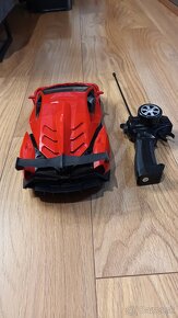 Lamborghini na diaľkové ovládanie - 4