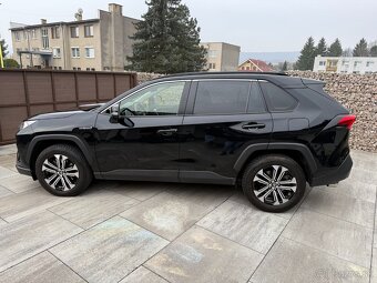 Predám Toyotu Rav4 2,5 Hybrid AWD - 4