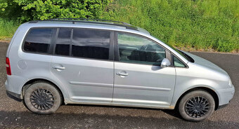 Predám VW Touran 1,9 TDI 7 Miestne - 4