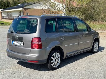 Volkswagen Touran 1.9 Tdi DSG Highline - 4