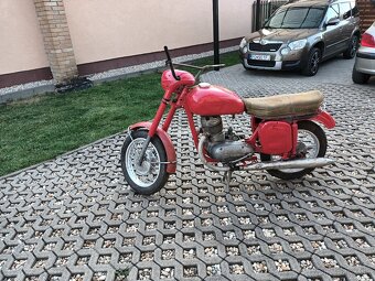 Jawa 250 - 4