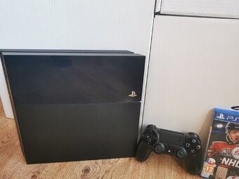 PS4 500GB - 4