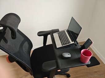 Profesionálna kancelárska stolička - 4