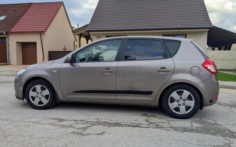 Predám Kia Ceed 1.4 benzín+plyn - 4