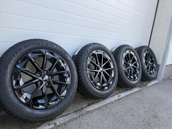 ORIGINAL HYUNDAI DISKY 5x114,3 R19 235/55 R19 ZIMA BLACK - 4