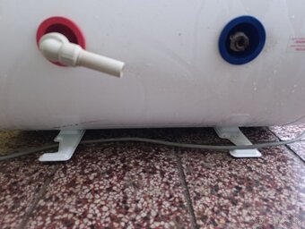 Bojler 80l vodorovný - 4