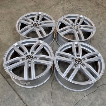 Hliníkové disky 5x112 R17 7J ET54 - 4