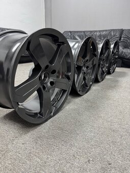 Elektrony,   Bmw  r18 5x120 - 4