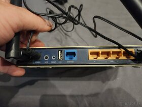 Stary router s usb 2 antenky 15e - 4
