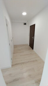 Novo prerobený 1,5-izbový byt po kompletnej rekonštrukcii v - 4