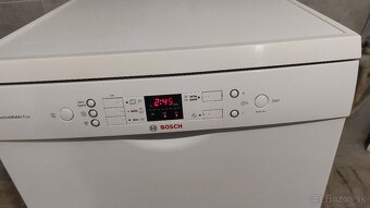 Predám umývačku riadu Bosch biela 60cm v dobrom stave Dovoz - 4