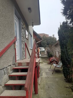 Rod.dom 2x , s pozemkom 10á v obci Skačany/ okres PE - 4