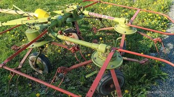 Obraceč sena Claas - 4