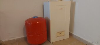Kotol Protherm KKO LEV s kondenzom a materialom po demonte - 4