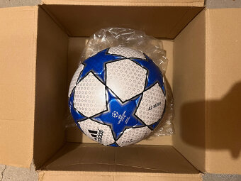 Lopta Adidas UCL - 4