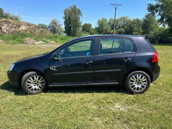 Volkswagen Golf 5 - 4