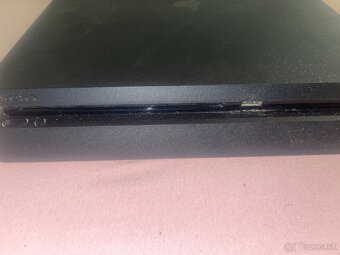 Playstation 4 slim - 4