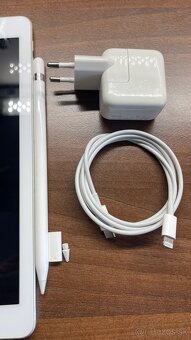 Predám iPad 6. gen 128 GB s Apple Pencil 1. gen - 4