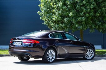 Jaguar XF 2.2D Premium Luxury - 4