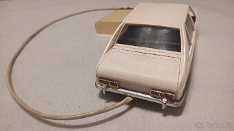 Tatra 613 Ites v raritnej bielej farbe - 4