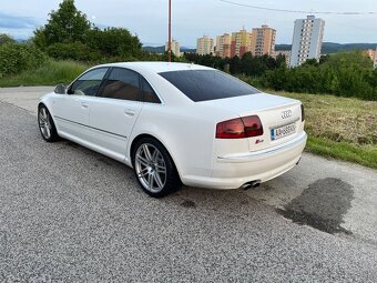 Audi s8 D3 5.2 v10 fsi - 4