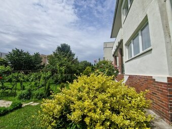 Predaj 4 iz. RD Bratislava I-Staré Mesto, zaujímavá lokalita - 4
