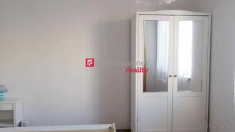 Na predaj priestranný 4 izbový byt v Brezovej pod Bradlom - 4
