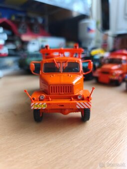 Predám Praga v3S,av3,model deagostiny,1:43 - 4