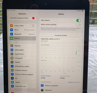 Apple iPad 8 gen. / 32GB Uložiště / 3GB RAM / LCD 10.2" - 4