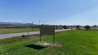 Billboard - hlavná cesta medzi NMnV a Trenčínom - 4
