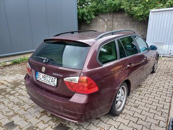 Predam BMW 320D e91 - 4