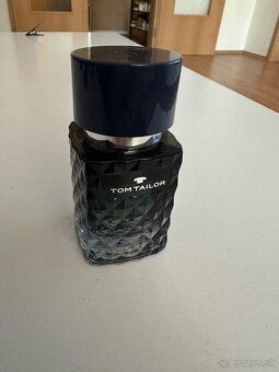 Predám voňavky - 4