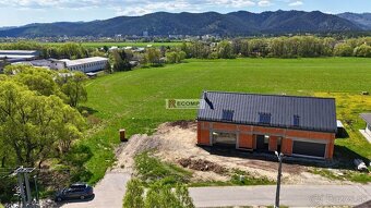 Rozostavaný rodinný dom 293 m2 s veľkým pozemkom a výhľadom - 4
