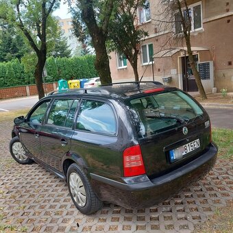 Škoda Octavia 1.6 75kw combi - 4