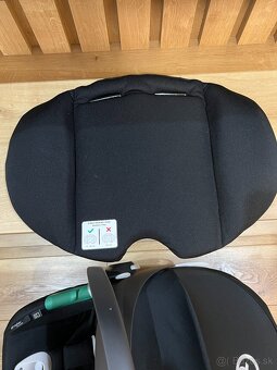 Autosedačka Cybex Aton B2 i-Size  farba black so základňou - 4