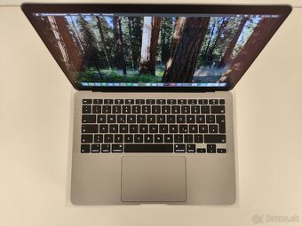 MacBook Air 2020 | i7 • 8GB • 256GB SSD - 4
