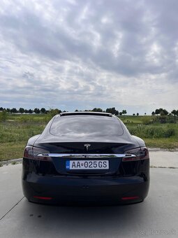 Tesla model S 75D - 4
