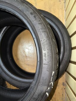Letné pneu 2 ks 235/40R18 viem aj prezuť - 4