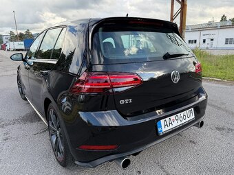 Volkswagen Golf GTI 7,5 Facelift 2.0 TSI Manuál - 4
