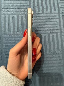 iPhone 15 128 GB - 4