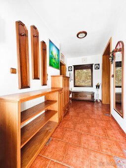RD S GARÁŽOU, VEĽKÝM ALTÁNKOM A BAZÉNON, BUKOVEC - 4