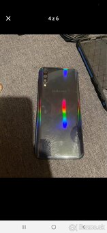 Predám Samsung a50 128 GB 4 GB RAM - 4